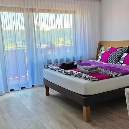 Haus Schanzenblick Gaestezimmer5 Mit Bad Und Balkon Mit Aussicht 3*